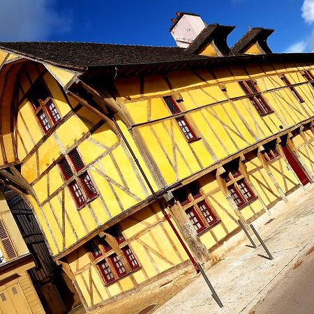 Maison Du Dauphin 1534 Troyes Exterior photo